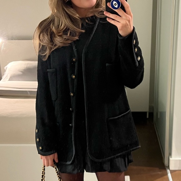 Chanel Jacket - Picture 17 of 17